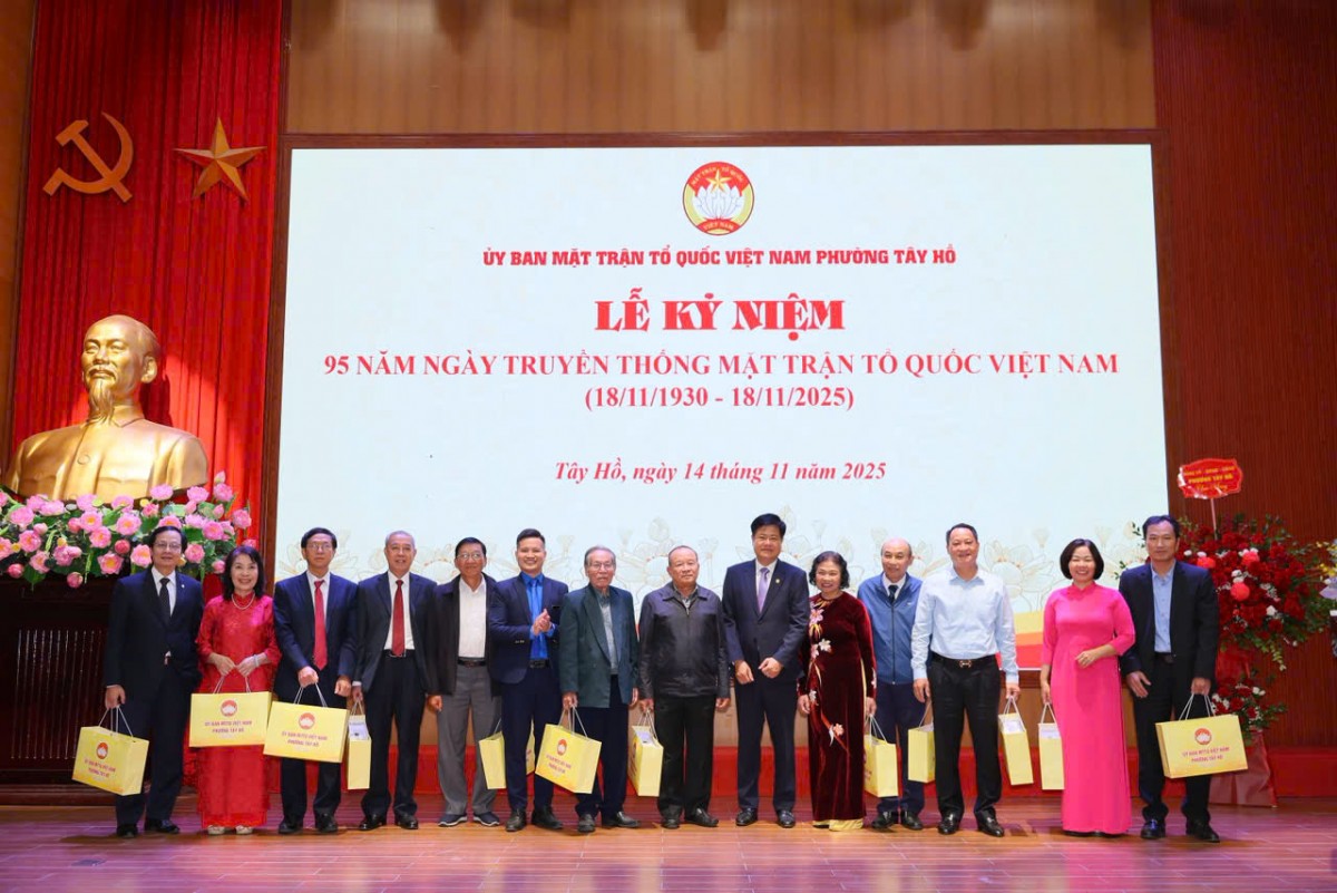 Phường Tây Hồ kỷ niệm 95 năm Ngày truyền thống Mặt trận Tổ quốc Việt Nam