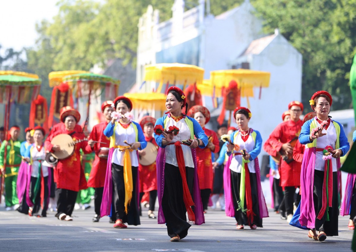 Nỗ lực đưa công nghiệp văn hóa thành ngành kinh tế bền vững Nỗ lực đưa công nghiệp văn hóa thành ngành kinh tế bền vững