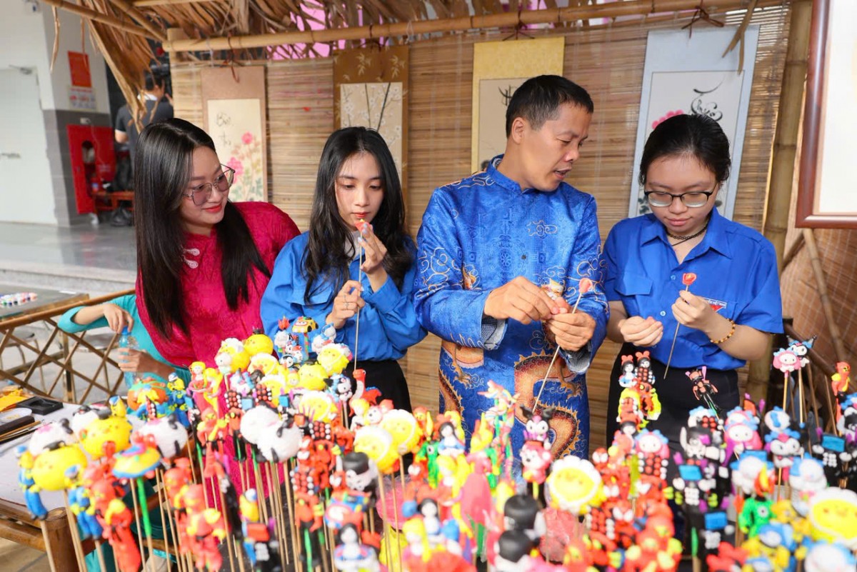 Phường Giảng Võ: Khắc ghi truyền thống, lan tỏa sức mạnh đại đoàn kết