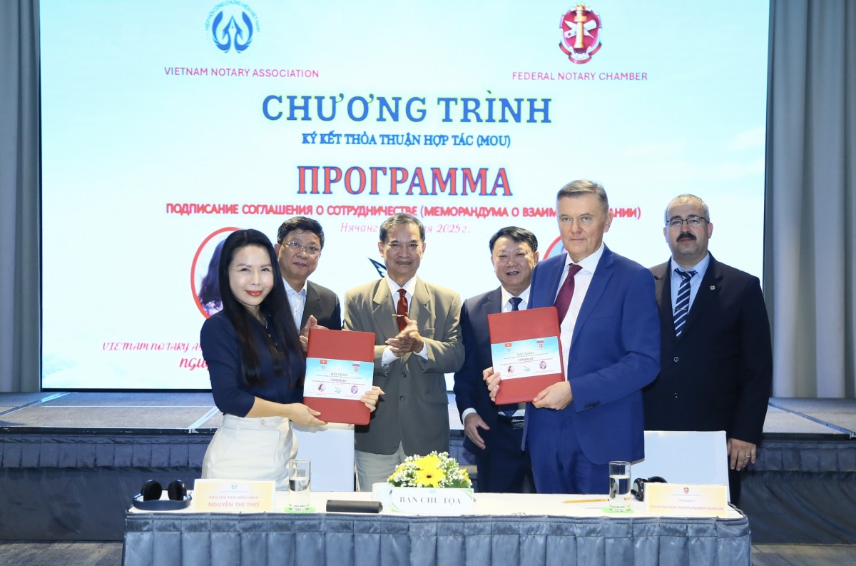 Thúc đẩy chuyển đổi số trong hoạt động công chứng, nâng cao hiệu quả phục vụ người dân và doanh nghiệp Thúc đẩy chuyển đổi số trong hoạt động công chứng, nâng cao hiệu quả phục vụ người dân và doanh nghiệp