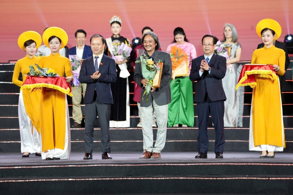 bế mạc Festival Thăng Long Hà Nội Festival Thăng Long - Hà Nội 2025 khép lại với gần 200.000 lượt khách tham dự