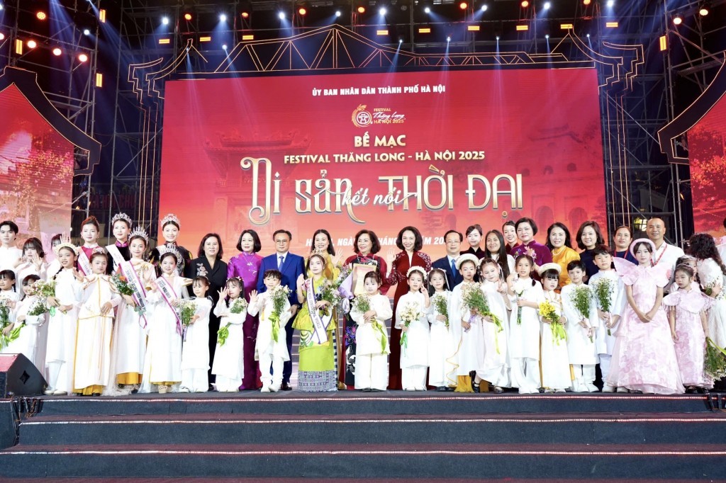 bế mạc Festival Thăng Long Hà Nội Festival Thăng Long - Hà Nội 2025 khép lại với gần 200.000 lượt khách tham dự