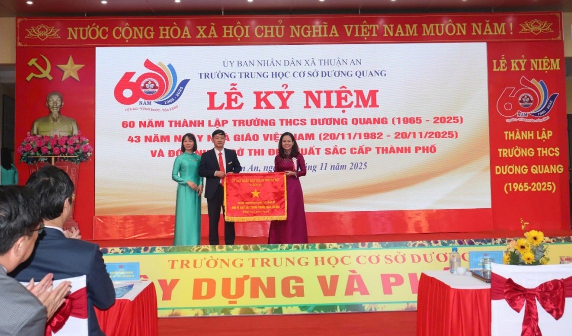 Trường THCS Dương Quang kỷ niệm 60 năm xây dựng và phát triển: Tự hào truyền thống - Vững bước tương lai