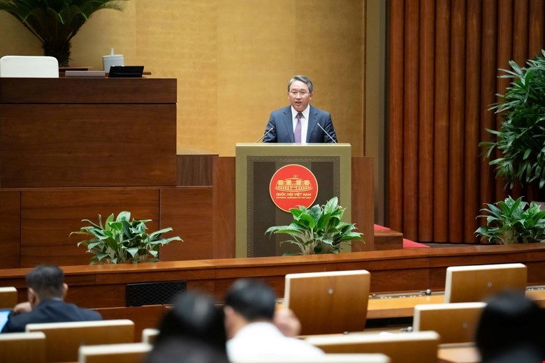 Đại biểu Quốc hội kiến nghị nghiên cứu việc biên soạn sách giáo khoa điện tử Đại biểu Quốc hội kiến nghị nghiên cứu việc biên soạn sách giáo khoa điện tử