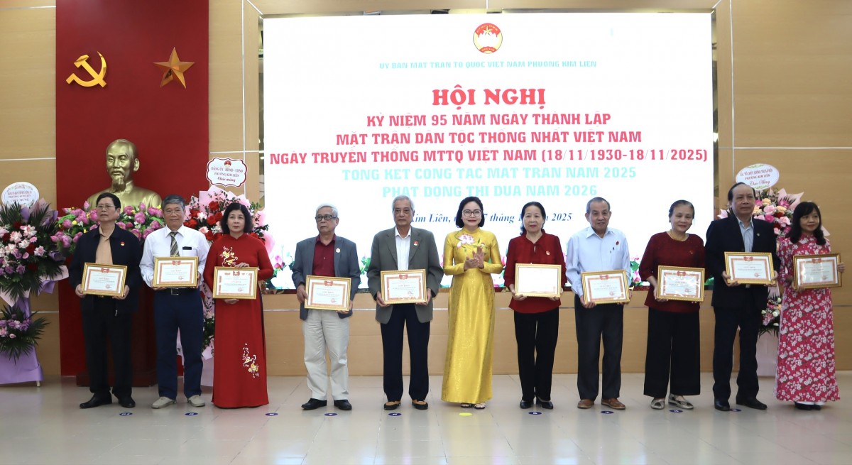 Phường Kim Liên phát huy sức mạnh đại đoàn kết, lan tỏa mạnh mẽ phong trào thi đua Phường Kim Liên phát huy sức mạnh đại đoàn kết, lan tỏa mạnh mẽ phong trào thi đua