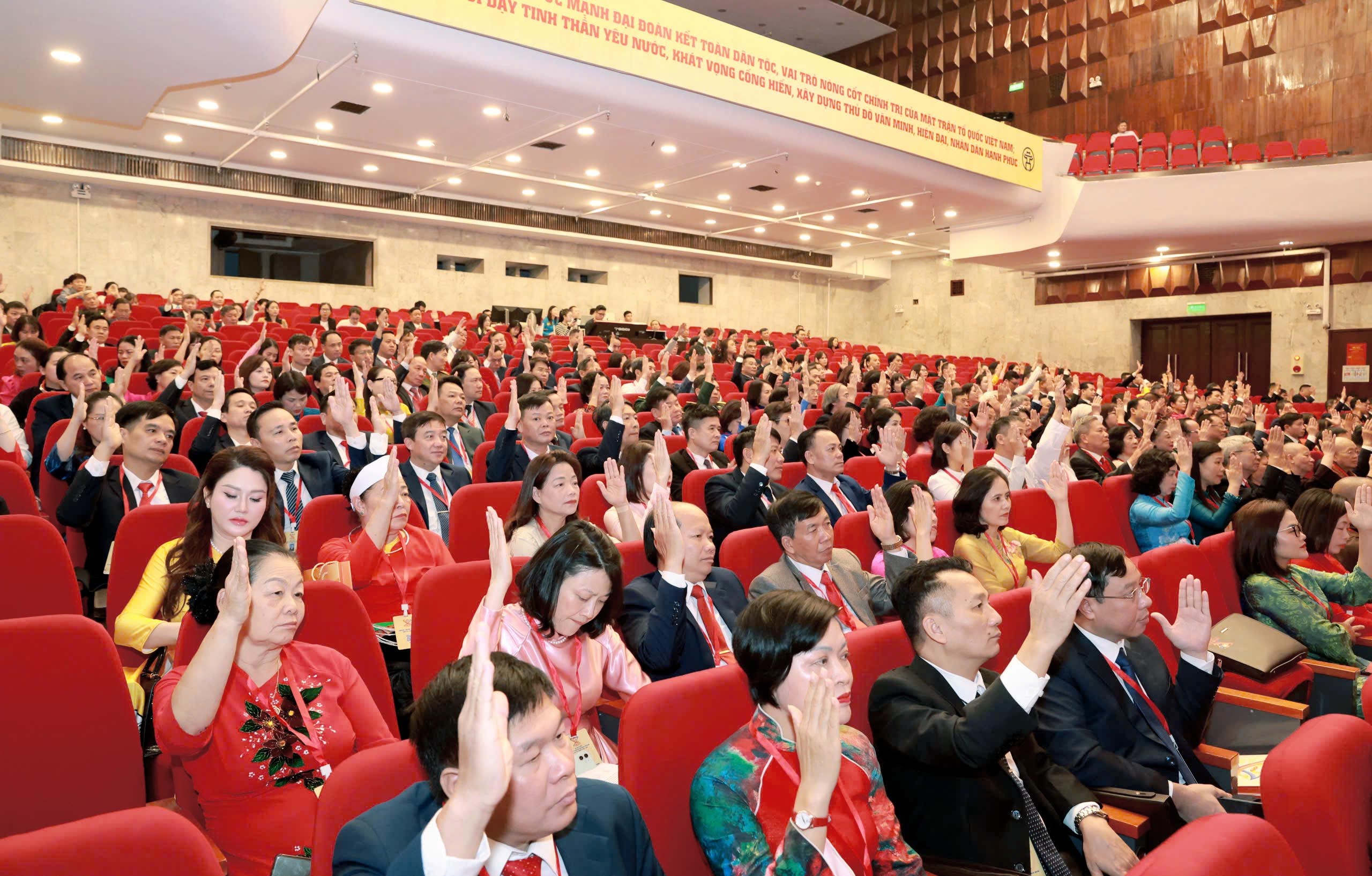 TRỰC TUYẾN: Khai mạc Đại hội đại biểu MTTQ Việt Nam thành phố Hà Nội lần thứ XVIII, nhiệm kỳ 2025 - 2030 TRỰC TUYẾN: Khai mạc Đại hội đại biểu MTTQ Việt Nam thành phố Hà Nội lần thứ XVIII, nhiệm kỳ 2025 2030