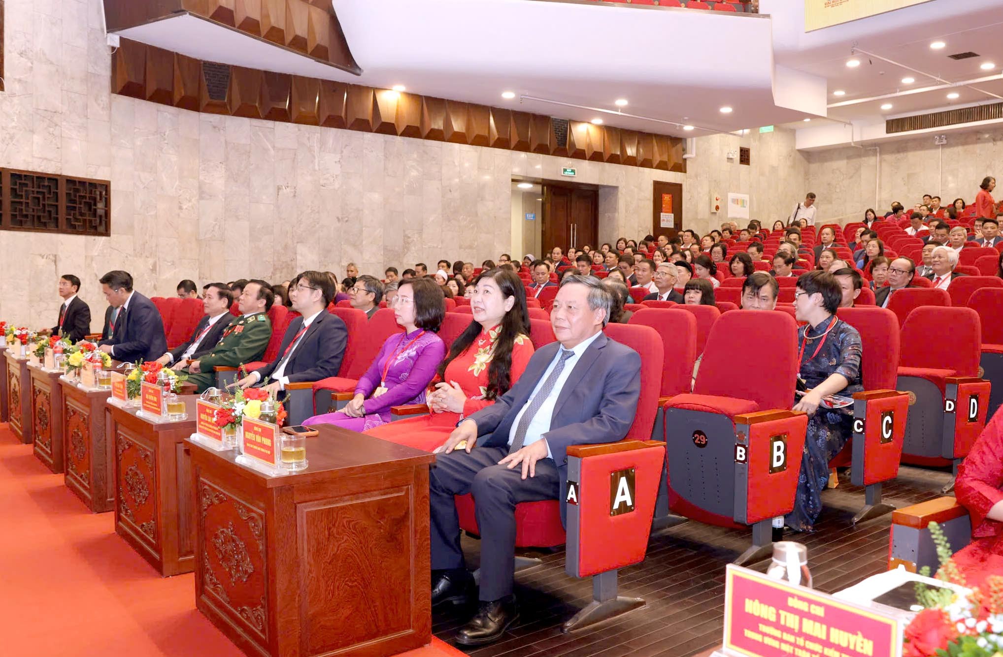 TRỰC TUYẾN: Khai mạc Đại hội đại biểu MTTQ Việt Nam thành phố Hà Nội lần thứ XVIII, nhiệm kỳ 2025 - 2030 TRỰC TUYẾN: Khai mạc Đại hội đại biểu MTTQ Việt Nam thành phố Hà Nội lần thứ XVIII, nhiệm kỳ 2025 - 2030