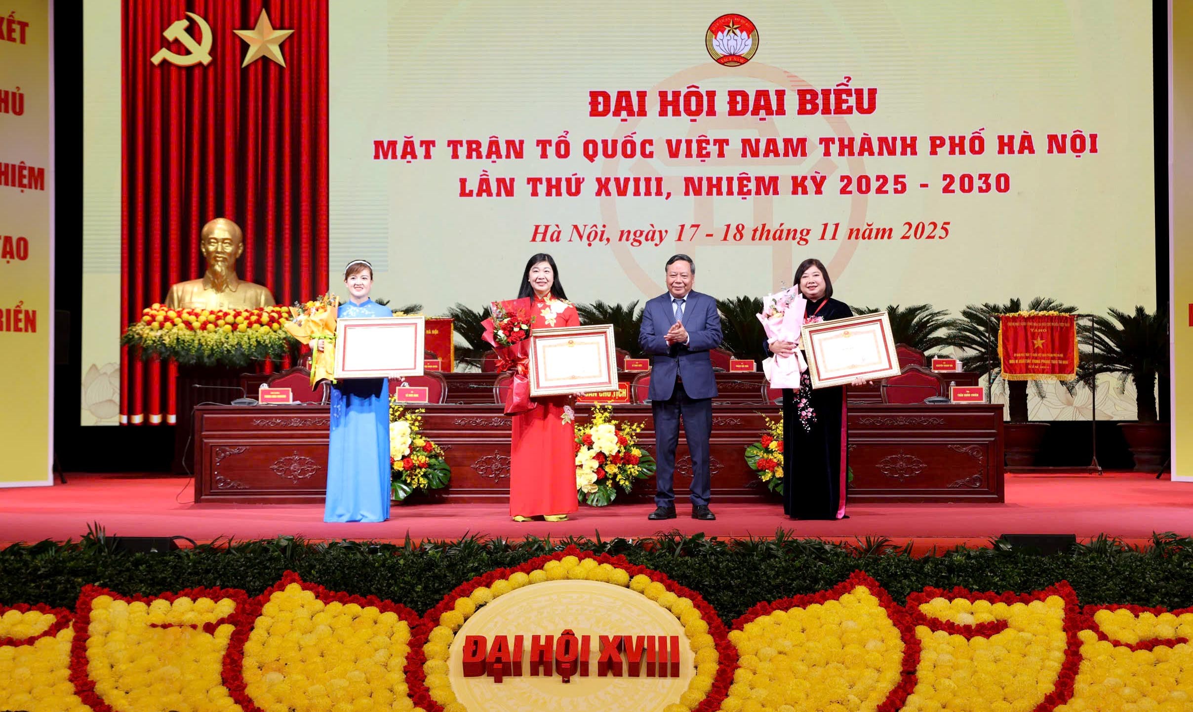 TRỰC TUYẾN: Khai mạc Đại hội đại biểu MTTQ Việt Nam thành phố Hà Nội lần thứ XVIII, nhiệm kỳ 2025 - 2030 TRỰC TUYẾN: Khai mạc Đại hội đại biểu MTTQ Việt Nam thành phố Hà Nội lần thứ XVIII, nhiệm kỳ 2025 2030