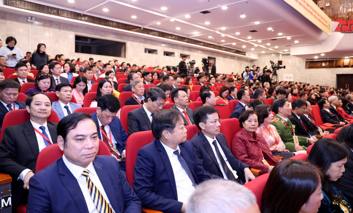 TRỰC TUYẾN: Khai mạc trọng thể Đại hội MTTQ Việt Nam thành phố Hà Nội lần thứ XVIII, nhiệm kỳ 2025 - 2030 TRỰC TUYẾN: Khai mạc trọng thể Đại hội MTTQ Việt Nam thành phố Hà Nội lần thứ XVIII, nhiệm kỳ 2025 - 2030