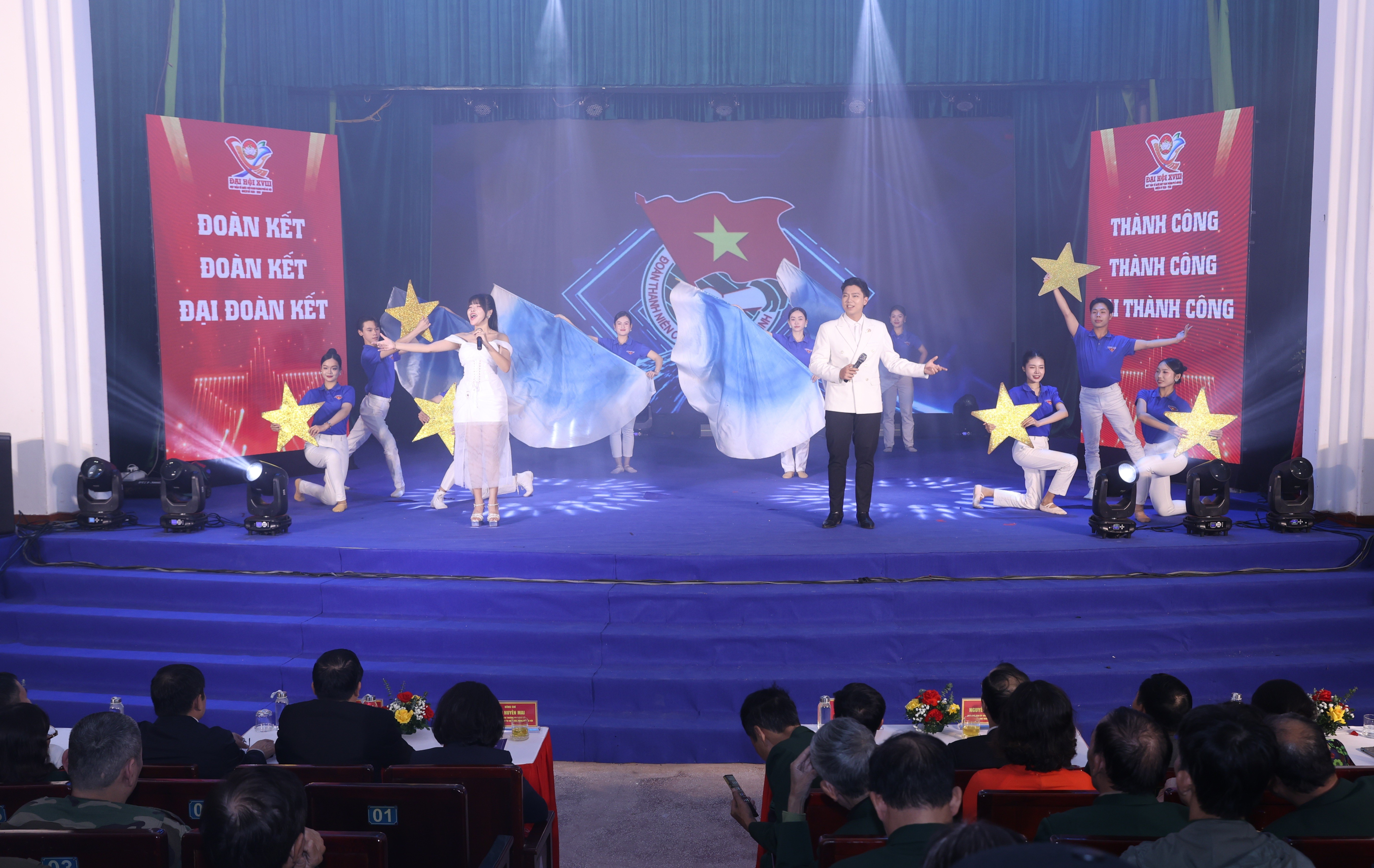 Đặc sắc chương trình nghệ thuật “Rạng rỡ niềm tin - Toả sáng đại đoàn kết” Đặc sắc chương trình nghệ thuật “Rạng rỡ niềm tin - Toả sáng đại đoàn kết”