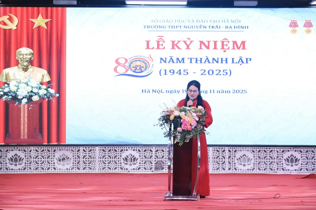 Trường THPT Nguyễn Trãi - Ba Đình kỷ niệm 80 năm thành lập Trường THPT Nguyễn Trãi - Ba Đình kỷ niệm 80 năm thành lập