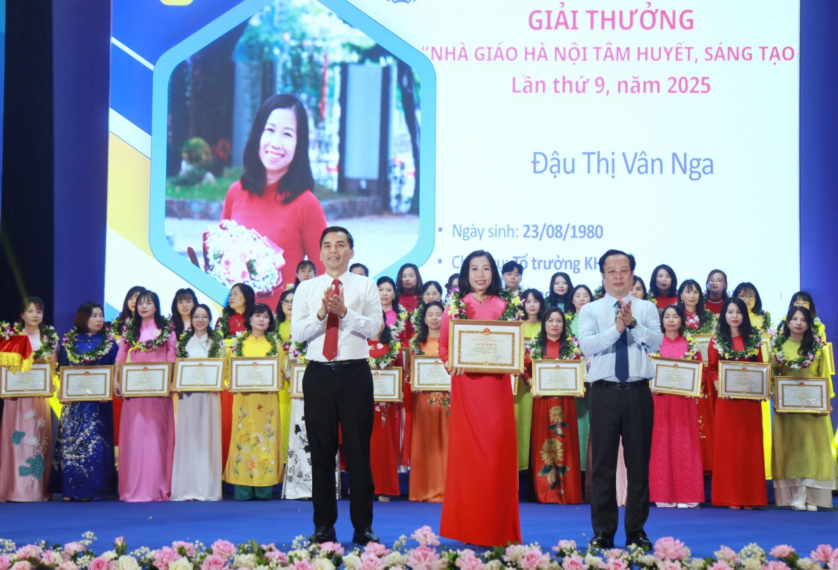 Cô giáo Đậu Thị Vân Nga: “Ngọn lửa” sáng tạo, bền bỉ của giáo dục Thủ đô