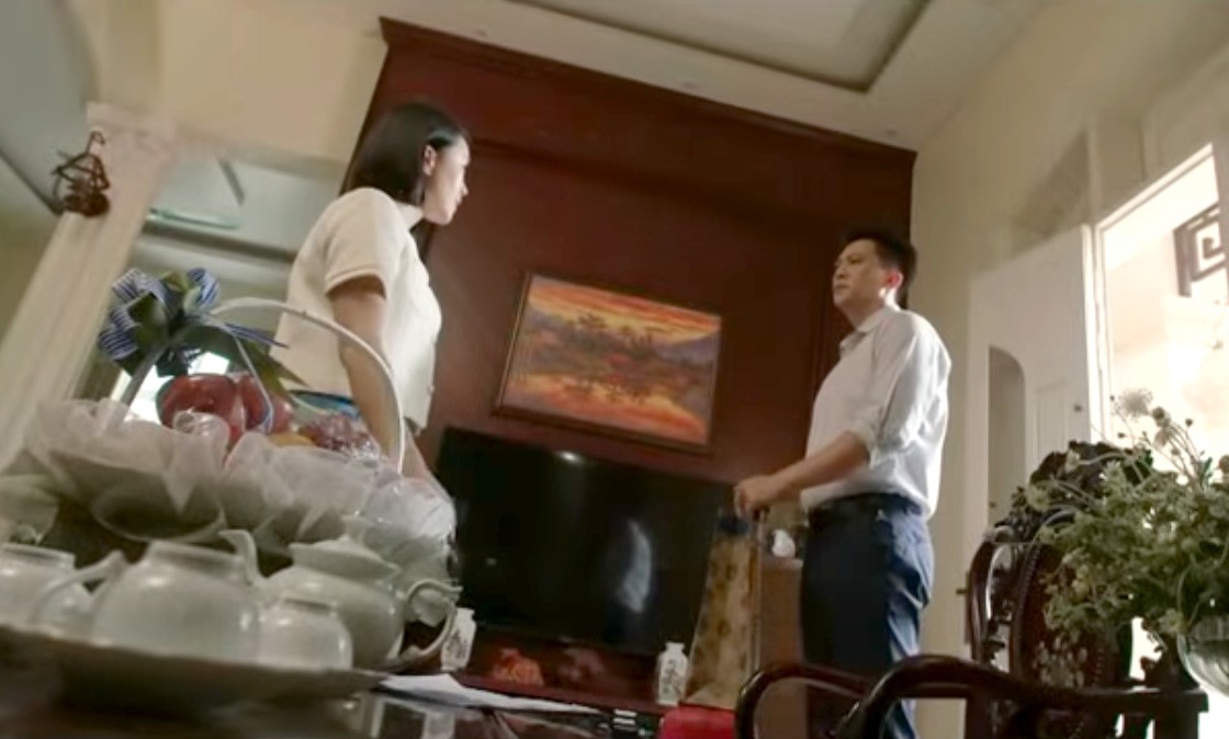 “Lằn ranh” tập 15: Viên liều lĩnh xuất hiện, Phó Viện trưởng Thu nghi chồng liên quan Trinh Tam “Lằn ranh” tập 15: Viên liều lĩnh xuất hiện, Phó Viện trưởng Thu nghi chồng liên quan Trinh Tam