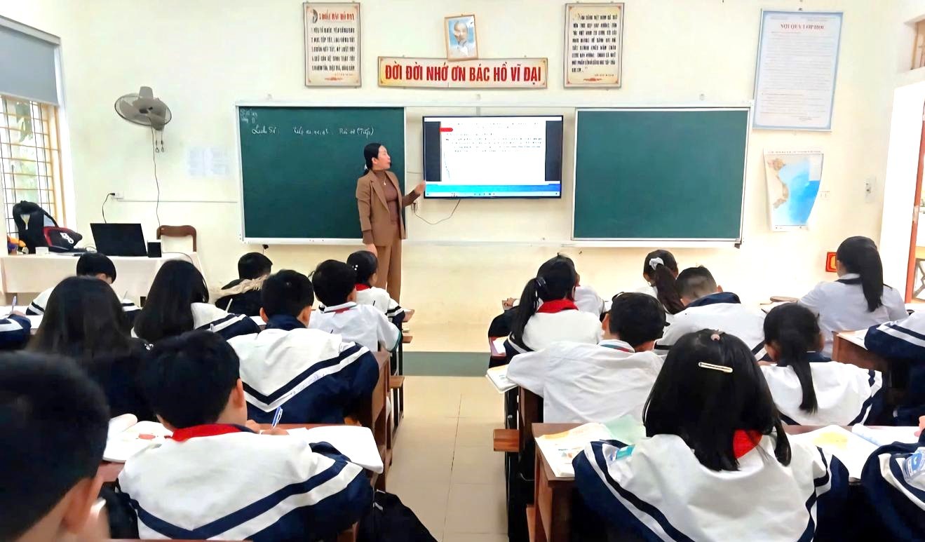 Nghệ An tuyển dụng 829 biên chế giáo dục trong tháng 12/2025