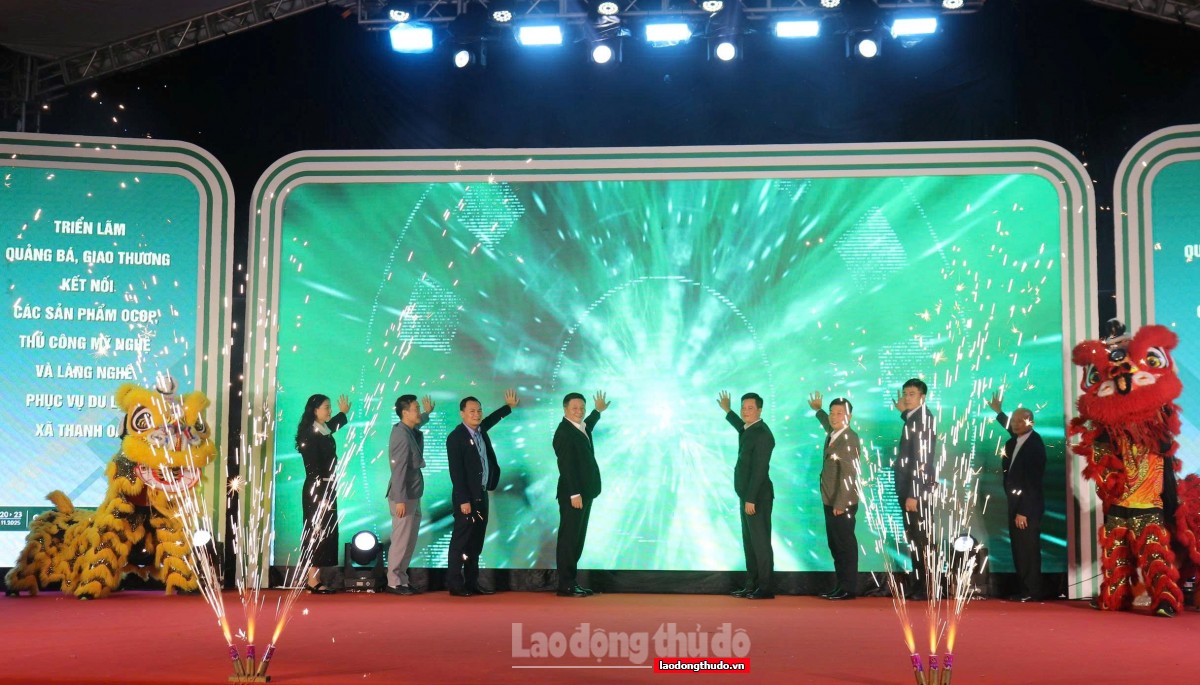 Khai mạc triển lãm quảng bá, giao thương kết nối sản phẩm thủ công mỹ nghệ, làng nghề xã Thanh Oai 2025 Triển lãm quảng bá, giao thương kết nối sản phẩm thủ công mỹ nghệ, làng nghề xã Thanh Oai 2025