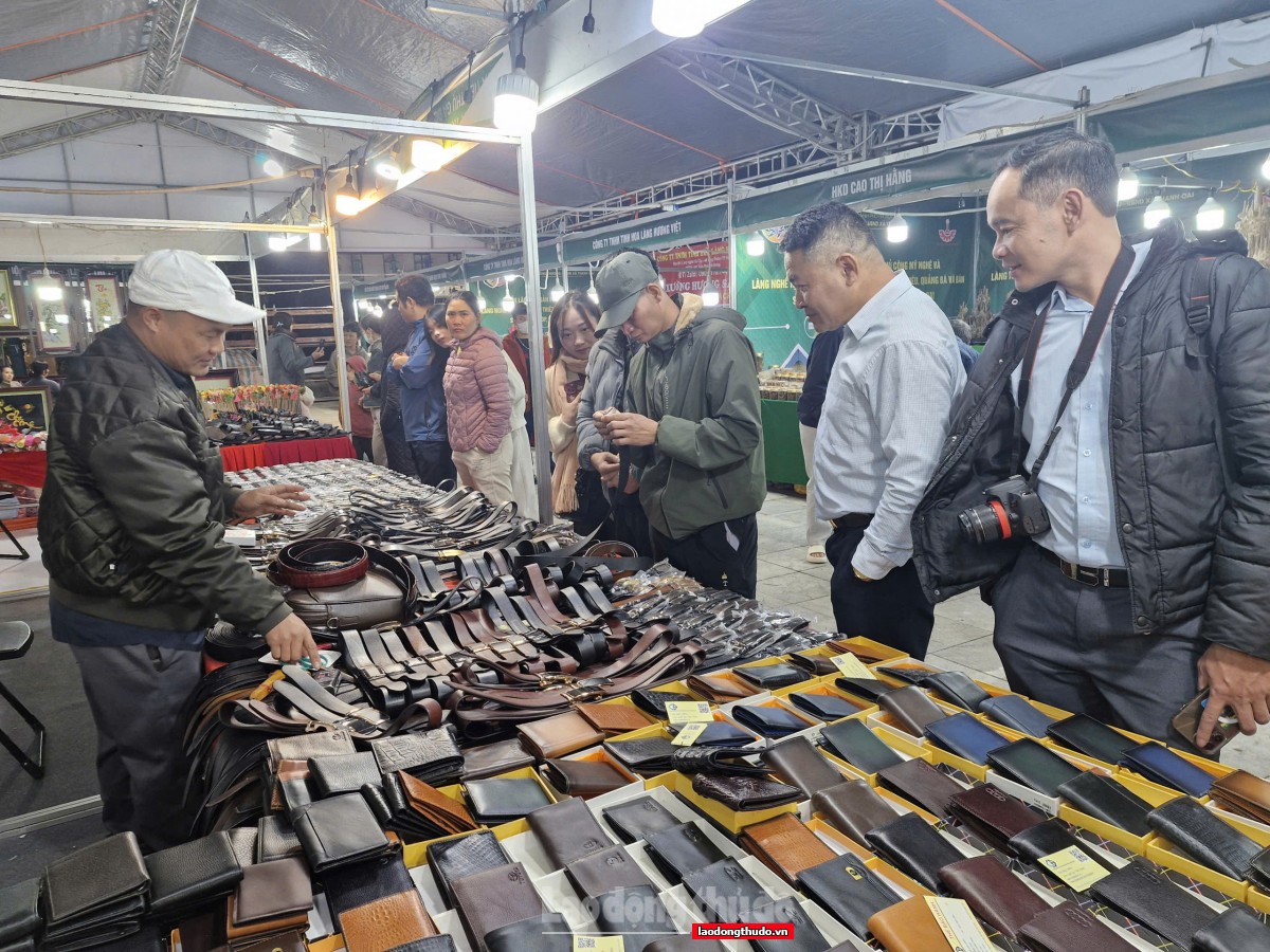 Triển lãm quảng bá, giao thương kết nối sản phẩm thủ công mỹ nghệ, làng nghề xã Thanh Oai 2025 Triển lãm quảng bá, giao thương kết nối sản phẩm thủ công mỹ nghệ, làng nghề xã Thanh Oai 2025