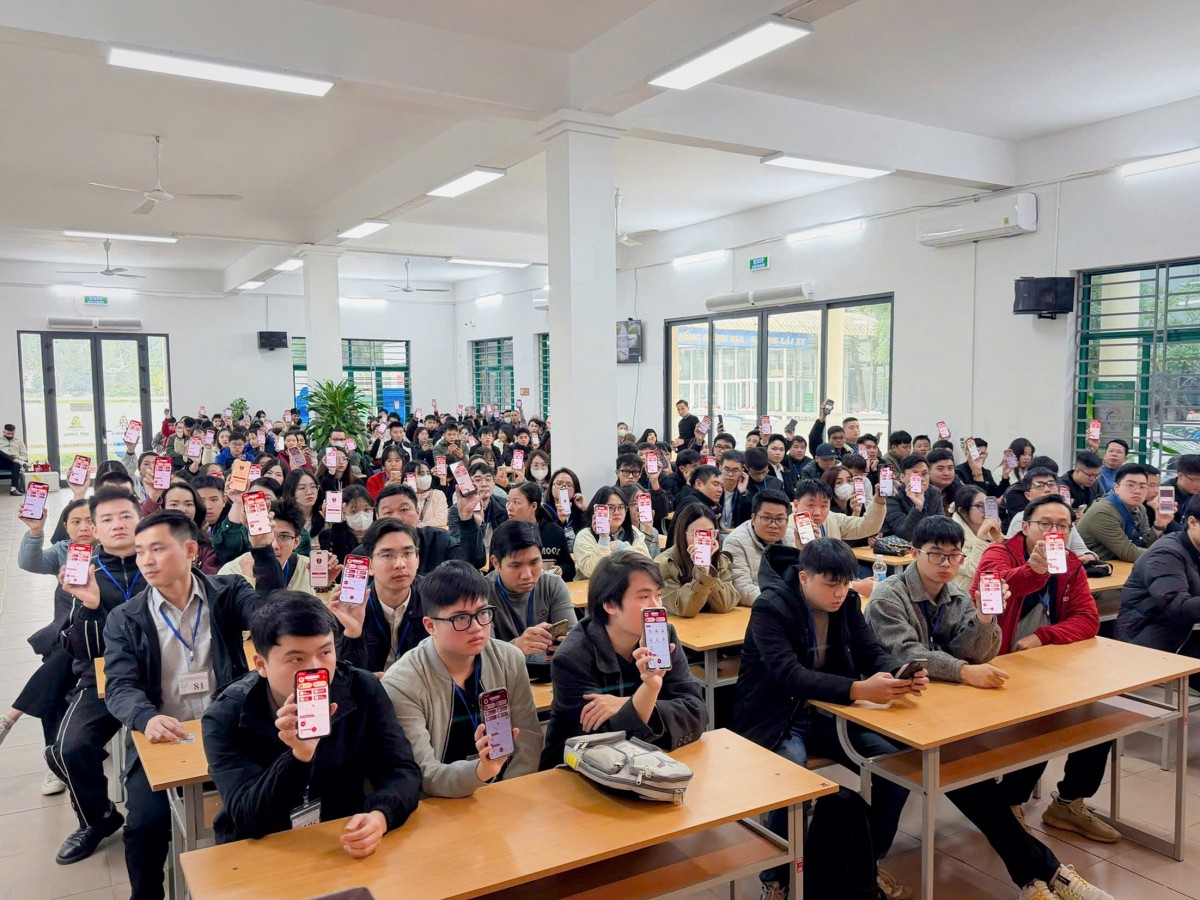 VNeTraffic giúp hàng ngàn thí sinh có bằng lái điện tử ngay trong ngày VNeTraffic giúp hàng nghìn thí sinh có bằng lái điện tử ngay trong ngày