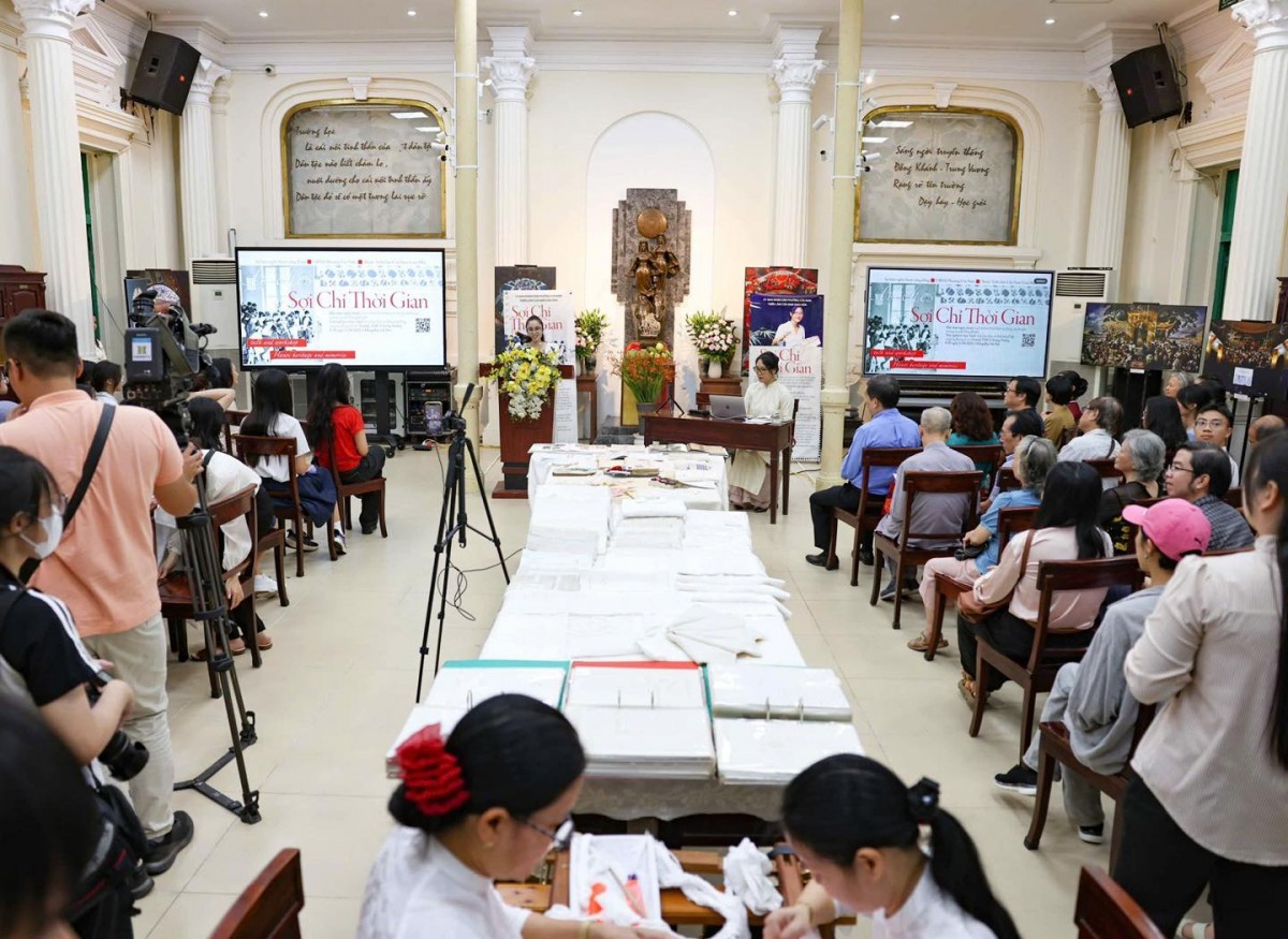 Khai thác tiềm năng phường nghệ thuật trong thúc đẩy công nghiệp văn hóa Khai thác tiềm năng phường nghệ thuật trong thúc đẩy công nghiệp văn hóa