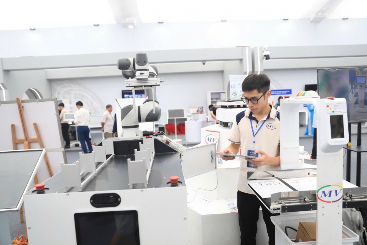 Việt Nam Nỗ Lực Phát Triển Nguồn Nhân Lực Số