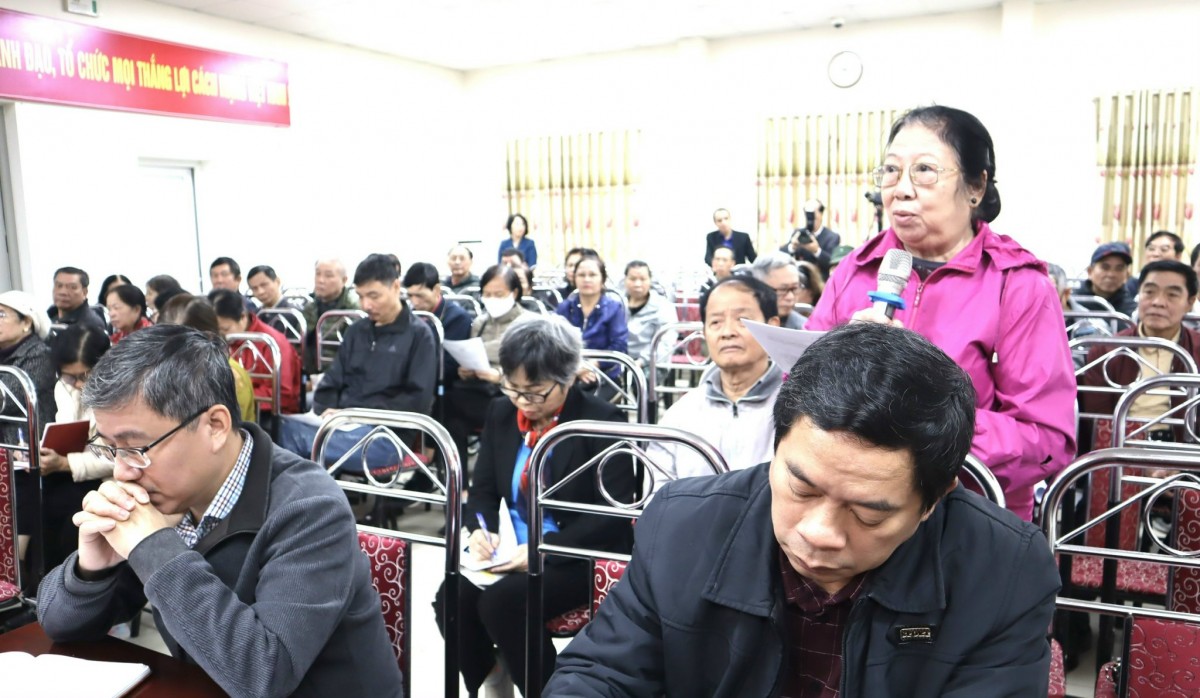 Nâng cao minh bạch thủ tục hành chính và chất lượng phục vụ nhân dân