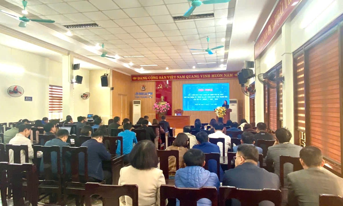 Tích cực đóng góp ý kiến vào Dự thảo báo cáo chính trị Đại hội Công đoàn tỉnh Thanh Hóa lần thứ XXI Tích cực đóng góp ý kiến vào Dự thảo báo cáo chính trị Đại hội Công đoàn tỉnh Thanh Hóa lần thứ XXI