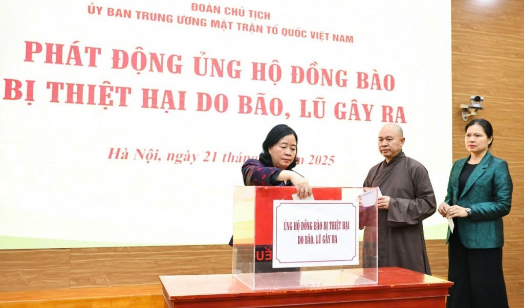 Hơn 112 tỷ đồng ủng hộ đồng bào các tỉnh miền Trung, Tây Nguyên khắc phục hậu quả bão lũ