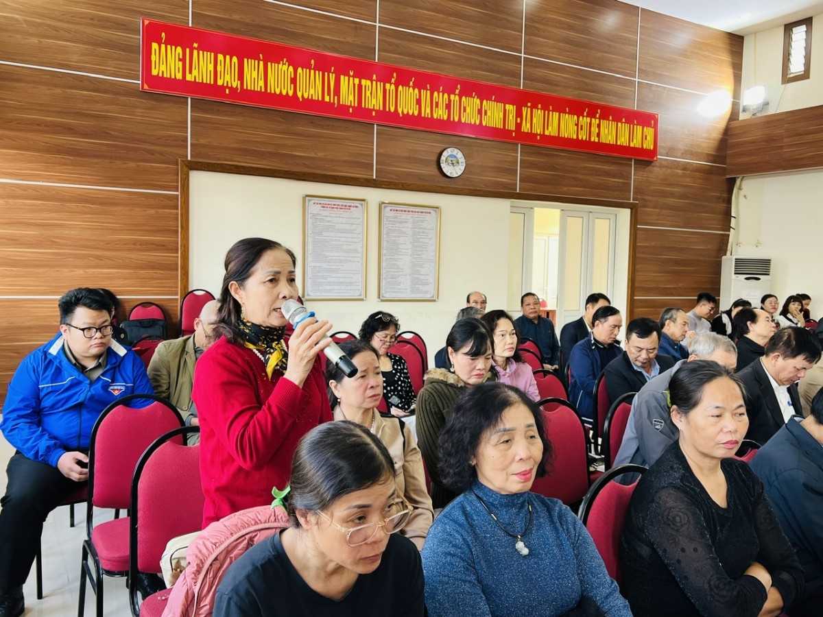 Nhiều “điểm nghẽn” về hành chính, môi trường được tháo gỡ tại đối thoại ở phường Phú Thượng Nhiều “điểm nghẽn” về hành chính, môi trường được tháo gỡ tại đối thoại ở phường Phú Thượng