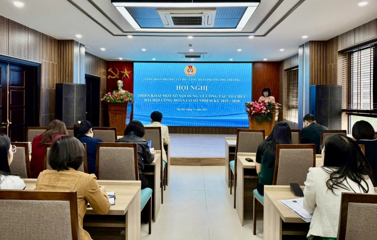 Triển khai Đại hội công đoàn cơ sở và tập huấn nghiệp vụ tài chính cho hơn 150 cán bộ Triển khai Đại hội công đoàn cơ sở và tập huấn nghiệp vụ tài chính cho hơn 150 cán bộ