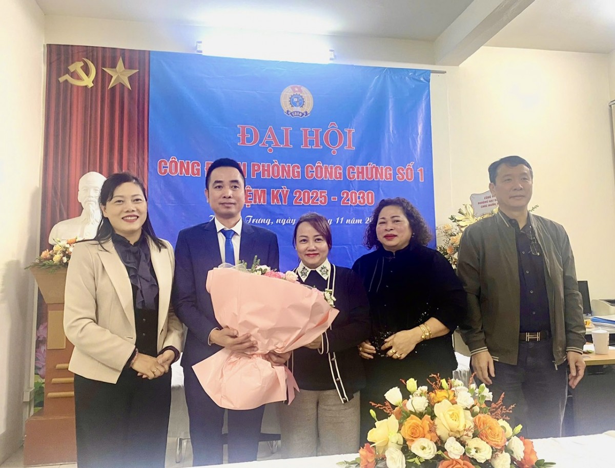 Hai Công đoàn cơ sở ở phường Hai Bà Trưng tổ chức thành công Đại hội nhiệm kỳ 2025-2030