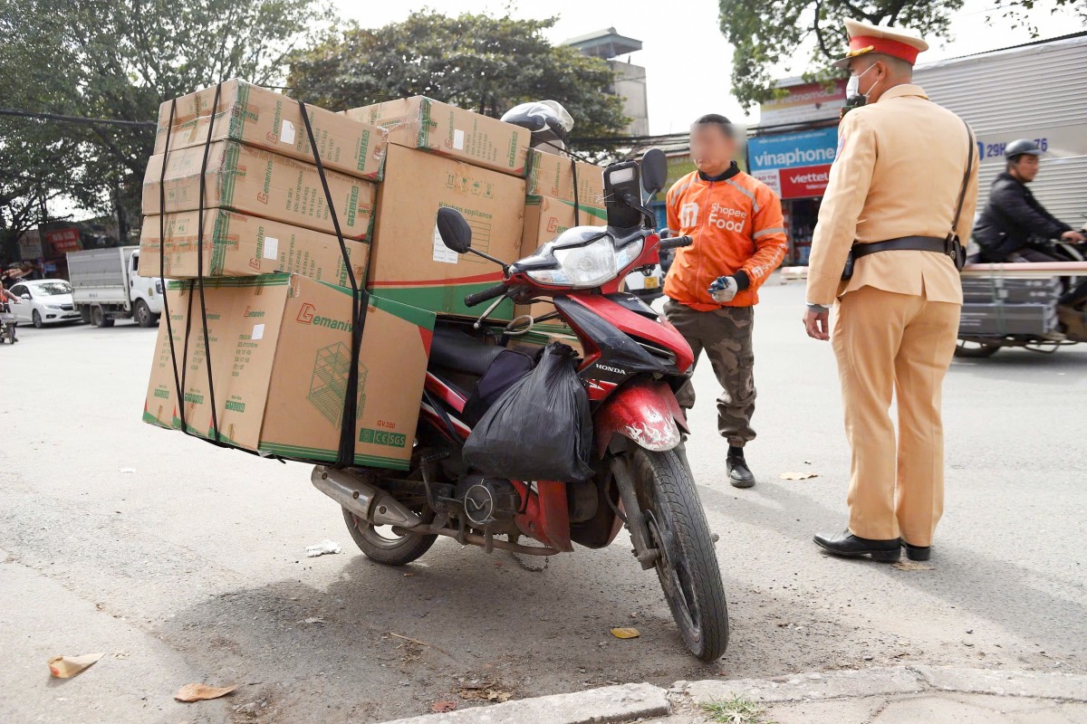 Hà Nội xử phạt 243 trường hợp xe ba bánh tự chế, tịch thu 171 phương tiện không đủ điều kiện