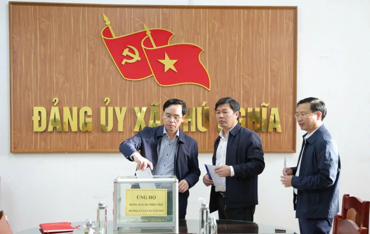 Hà Nội chung tay ủng hộ đồng bào miền Trung - Tây Nguyên vượt qua mưa lũ