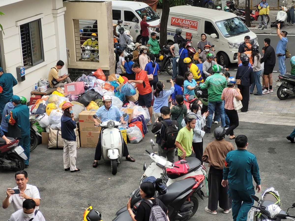 Tp.hcm: Hướng Về Đồng Bào Miền Trung Bị Lũ Lụt