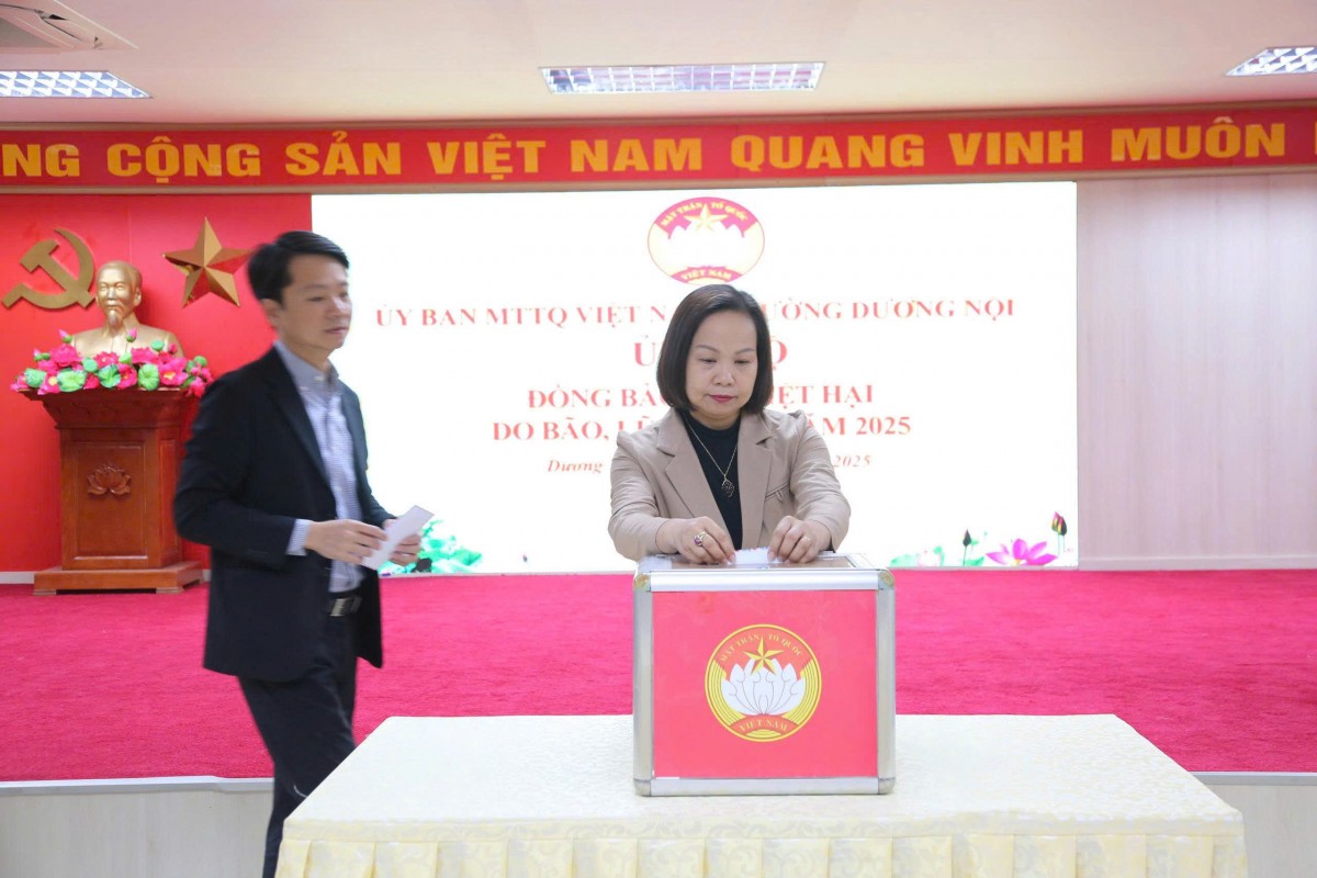 Ủy ban MTTQ phường Dương Nội phát động quyên góp ủng hộ đồng bào bị ảnh hưởng thiên tai