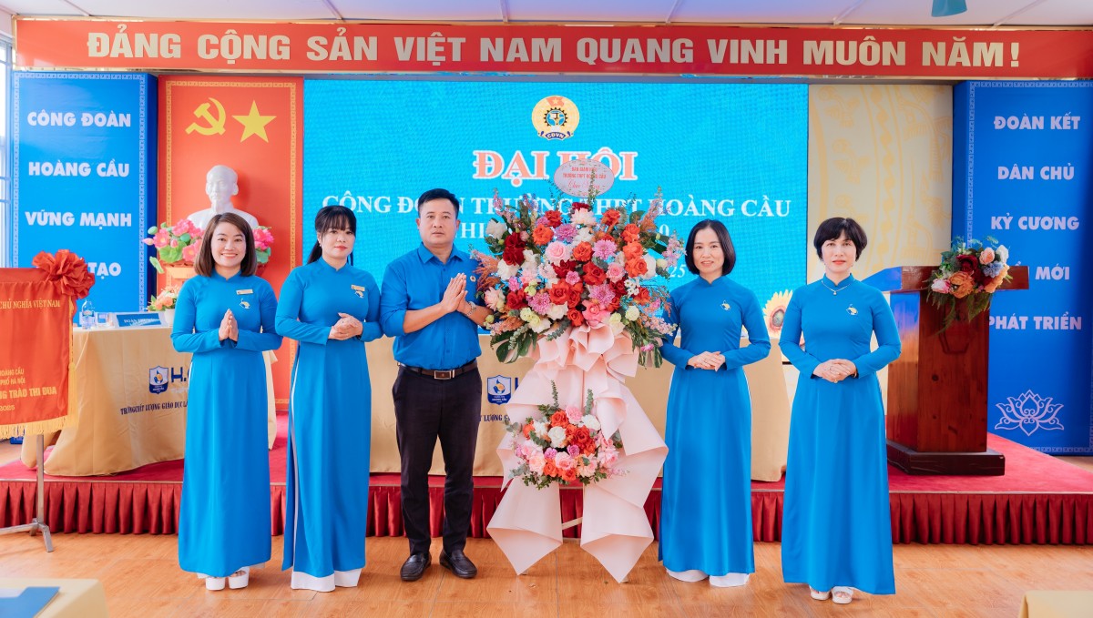 Công đoàn Trường THPT Hoàng Cầu: Vững mạnh trong đổi mới, hướng tới “Trường học hạnh phúc” nhiệm kỳ 2025 - 2030 Công đoàn Trường THPT Hoàng Cầu: Vững mạnh trong đổi mới, hướng tới “Trường học hạnh phúc” nhiệm kỳ 2025 - 2030