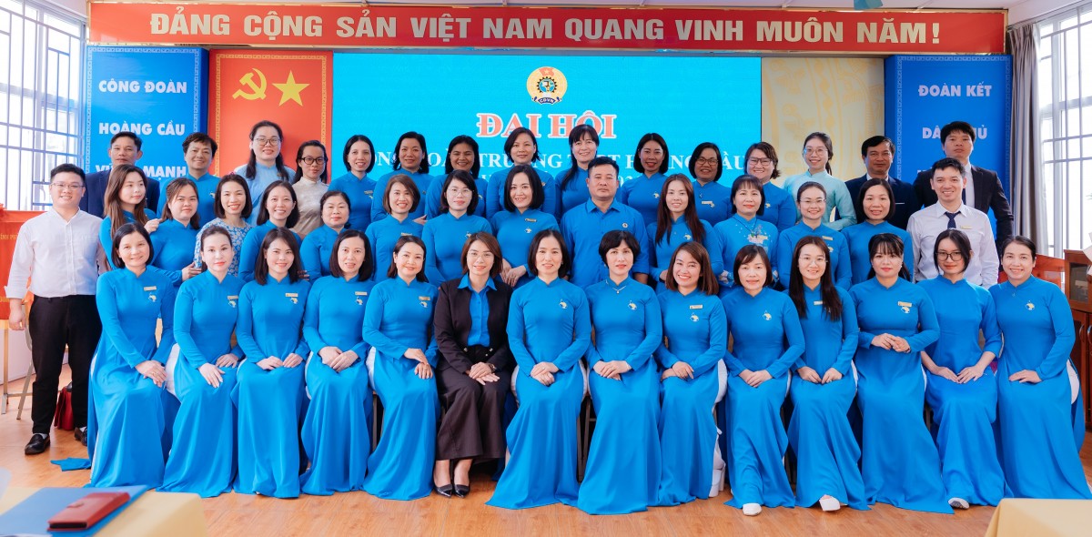 Công đoàn Trường THPT Hoàng Cầu: Vững mạnh trong đổi mới, hướng tới “Trường học hạnh phúc” nhiệm kỳ 2025 - 2030 Công đoàn Trường THPT Hoàng Cầu: Vững mạnh trong đổi mới, hướng tới “Trường học hạnh phúc” nhiệm kỳ 2025 - 2030