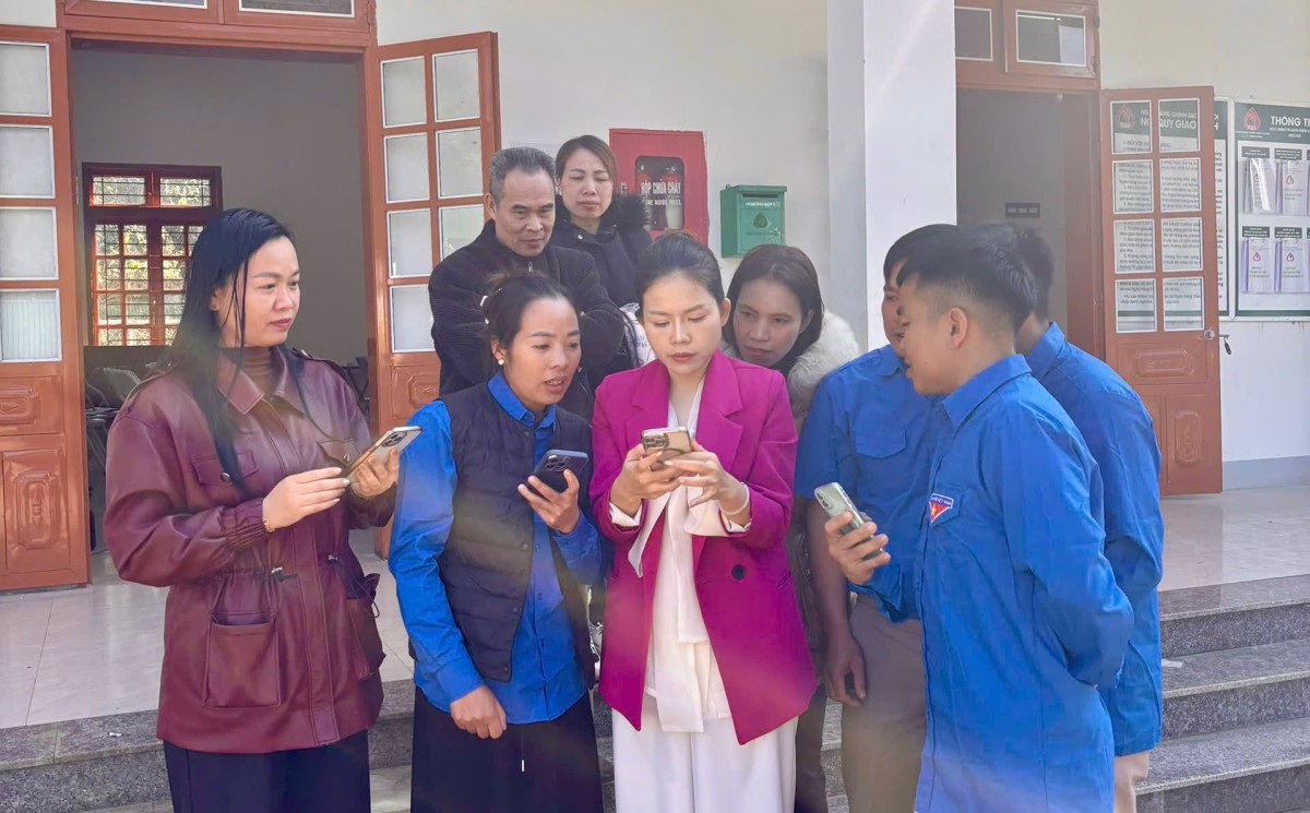 Đưa thương mại điện tử đến với Muổi Nọi: Thu hẹp khoảng cách số từ những điều căn bản Đưa thương mại điện tử đến với Muổi Nọi: Thu hẹp khoảng cách số từ những điều căn bản