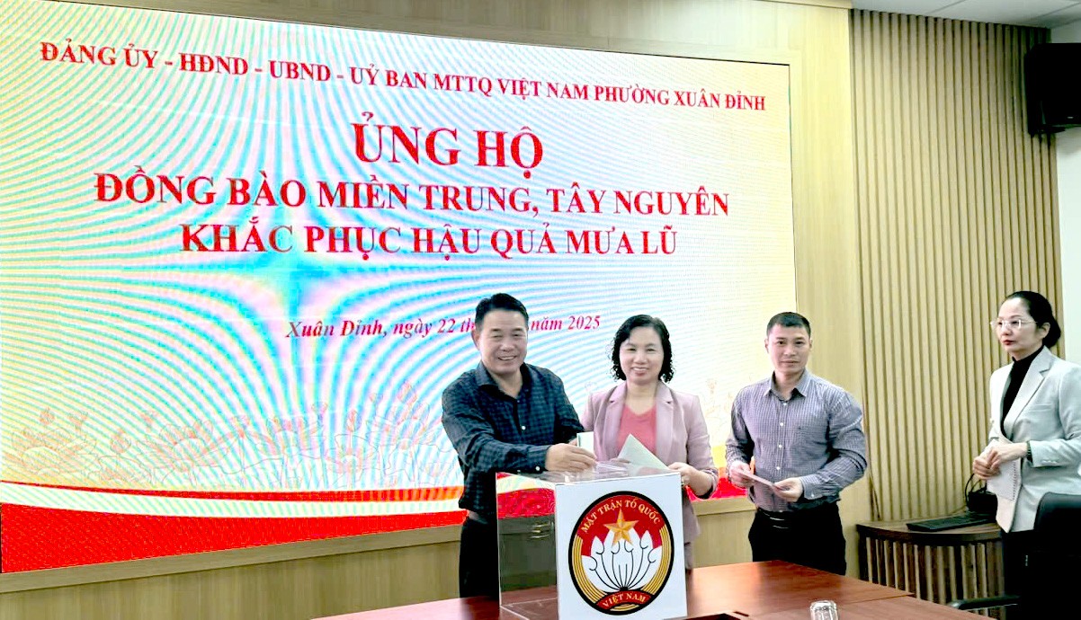 Phường Tây Tựu và Xuân Đỉnh đồng loạt phát động ủng hộ đồng bào miền Trung, Tây Nguyên bị mưa lũ