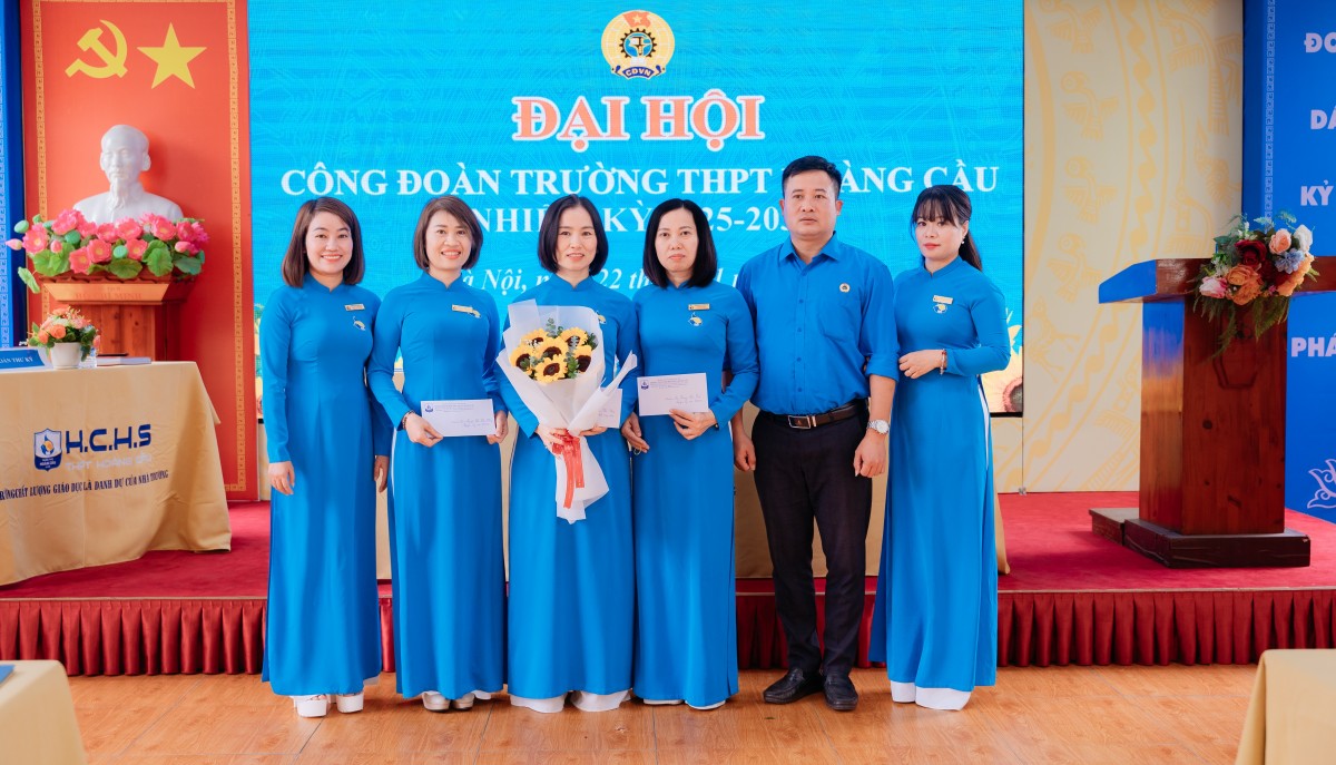 Phát huy vai trò Công đoàn Trường THPT Hoàng Cầu trong nhiệm kỳ 2025 - 2030 Phát huy vai trò Công đoàn Trường THPT Hoàng Cầu trong nhiệm kỳ 2025 - 2030