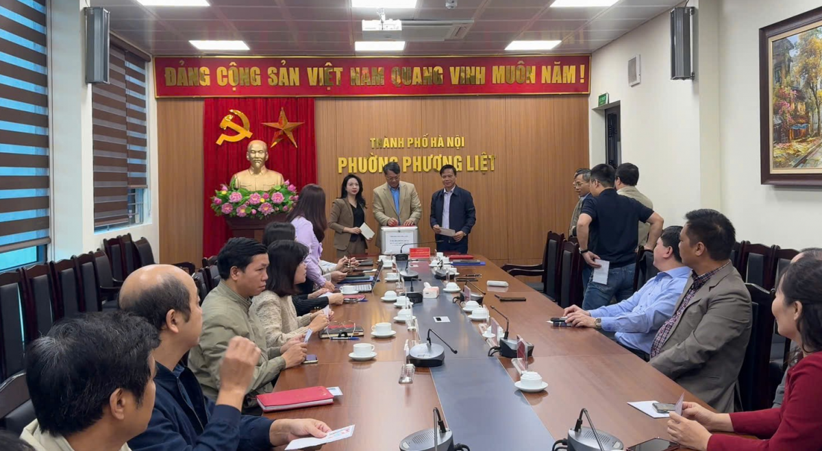 Phường Phương Liệt hưởng ứng phát động ủng hộ đồng bào bị ảnh hưởng bởi bão lũ Phường Phương Liệt hưởng ứng phát động ủng hộ đồng bào bị ảnh hưởng bởi bão lũ