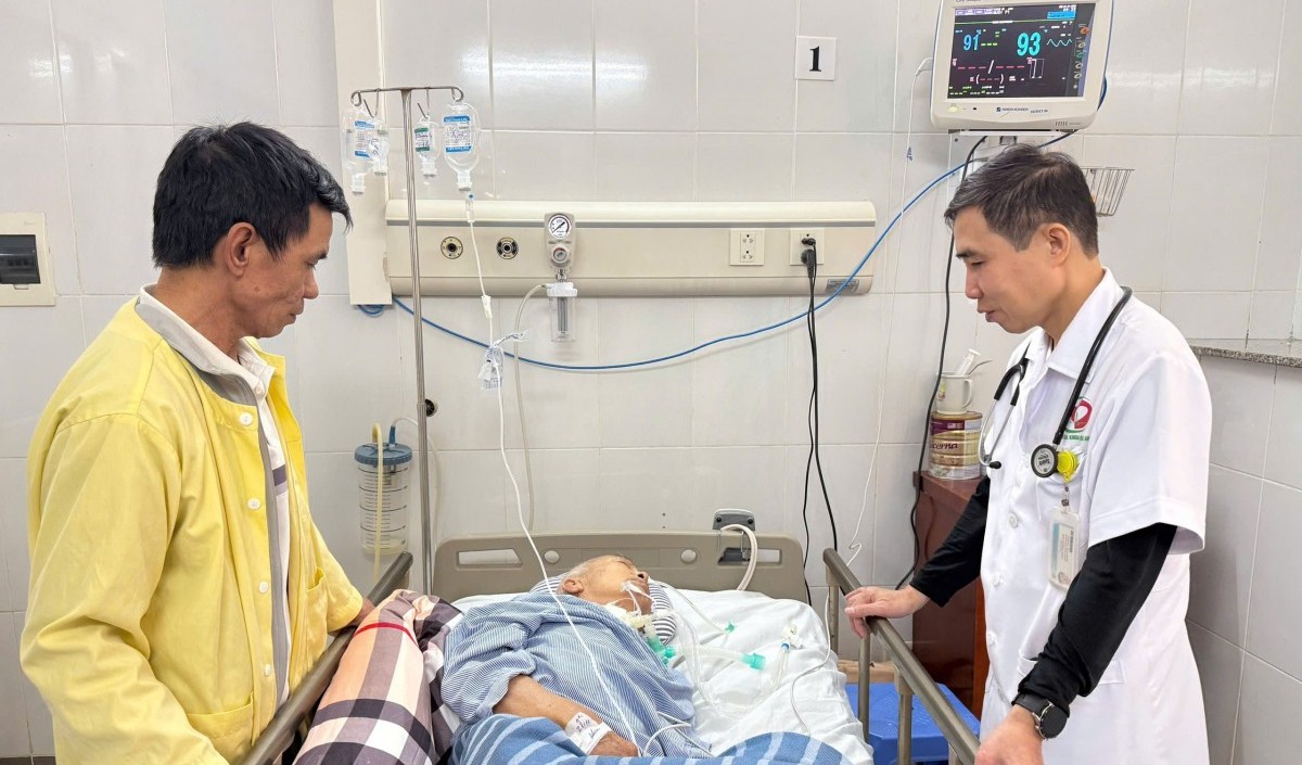 Mối đe dọa âm thầm với sức khỏe từ kháng kháng sinh