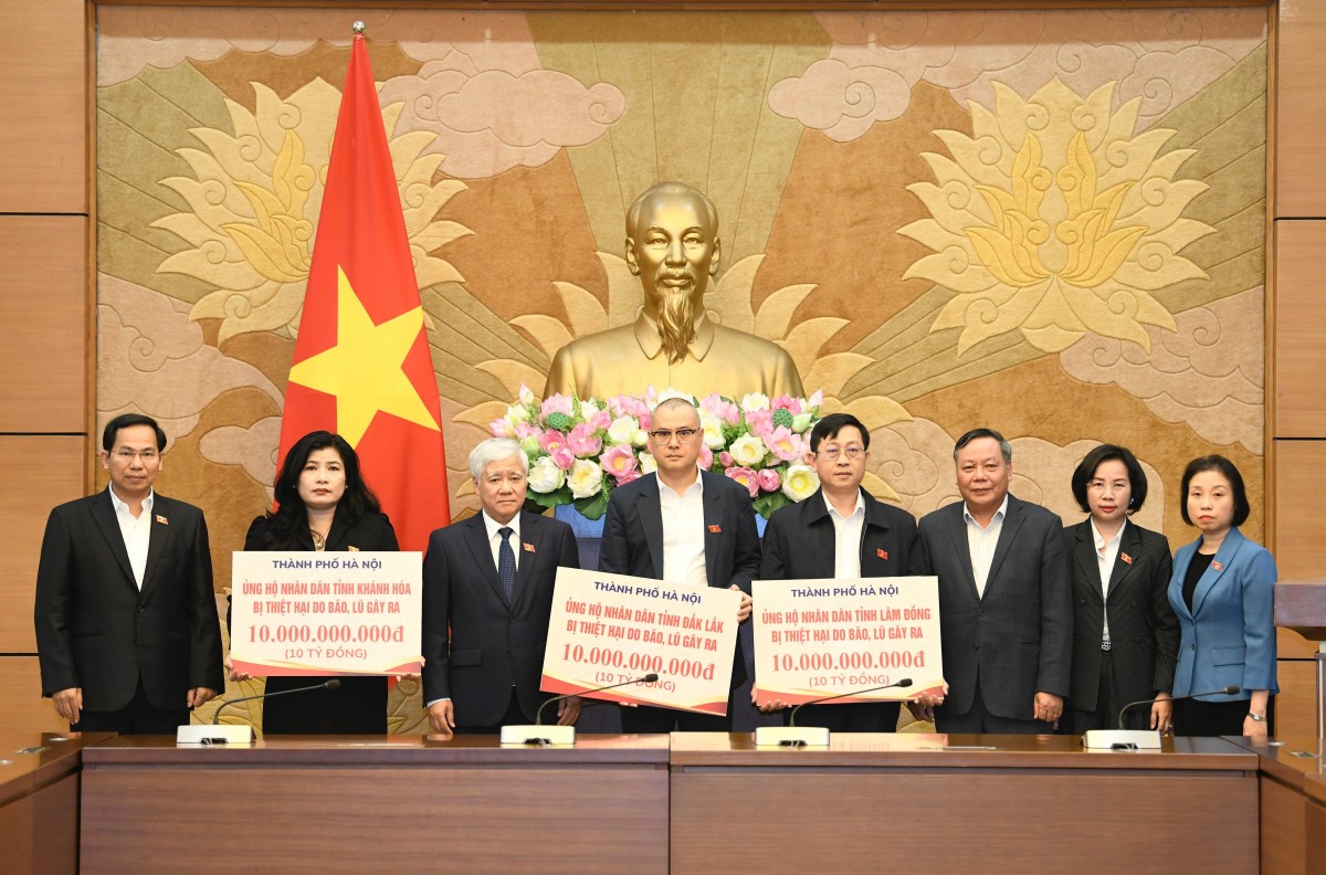 Thành Phố Hà Nội Trao 30 Tỷ Đồng Hỗ Trợ Các Tỉnh Đắk Lắk, Lâm Đồng Và Khánh Hoà Thành Phố Hà Nội Trao 30 Tỷ Đồng Hỗ Trợ Các Tỉnh Đắk Lắk, Lâm Đồng Và Khánh Hoà