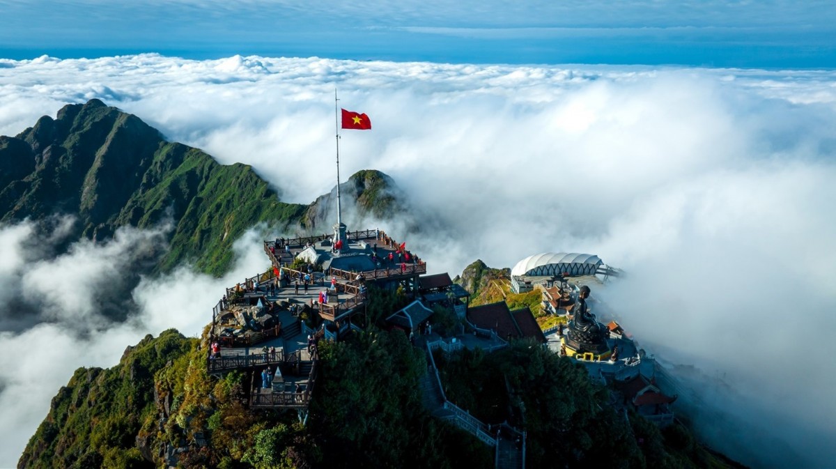 Sun World Fansipan Legend tung ưu đãi “khủng” cho người dân Lào Cai mới