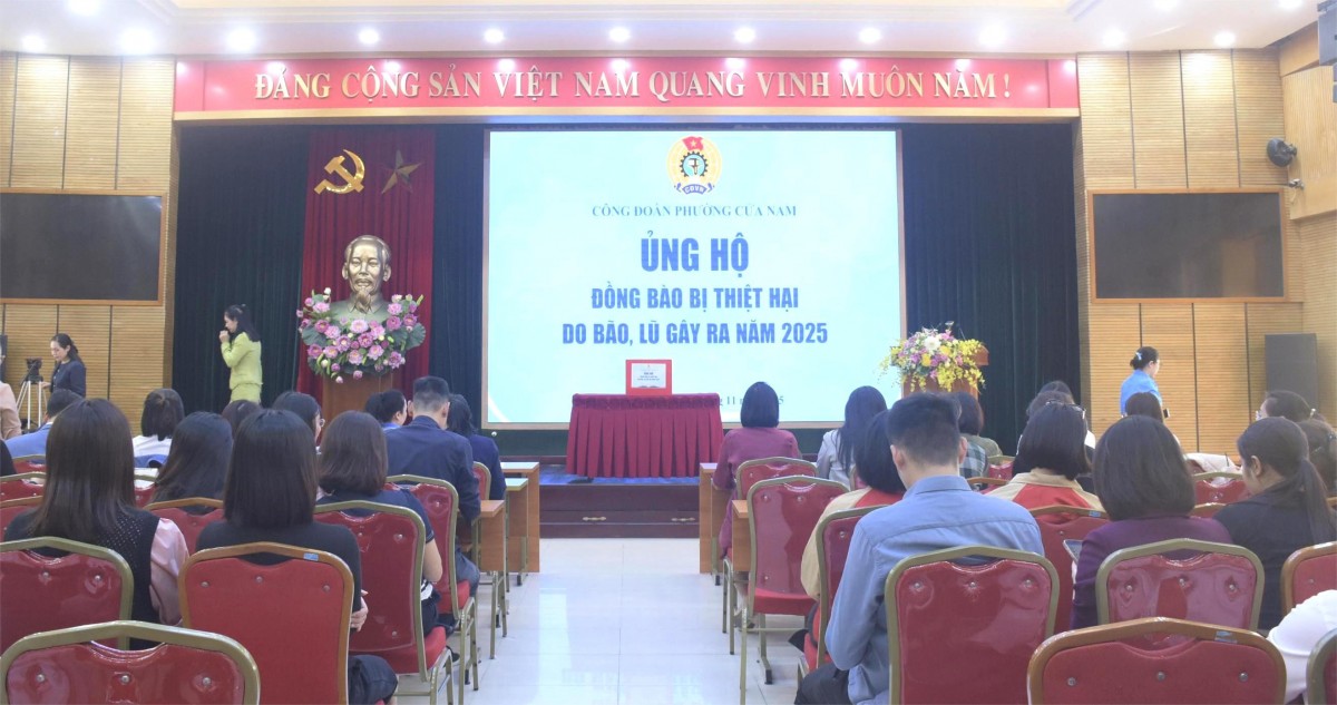 Công đoàn phường Cửa Nam đồng lòng sẻ chia khó khăn cùng đồng bào vùng thiên tai