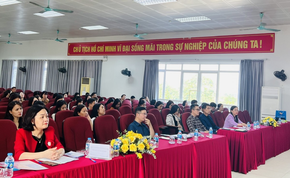 Tập huấn sâu về công tác tổ chức Đại hội và tài chính Công đoàn cho hơn 200 cán bộ