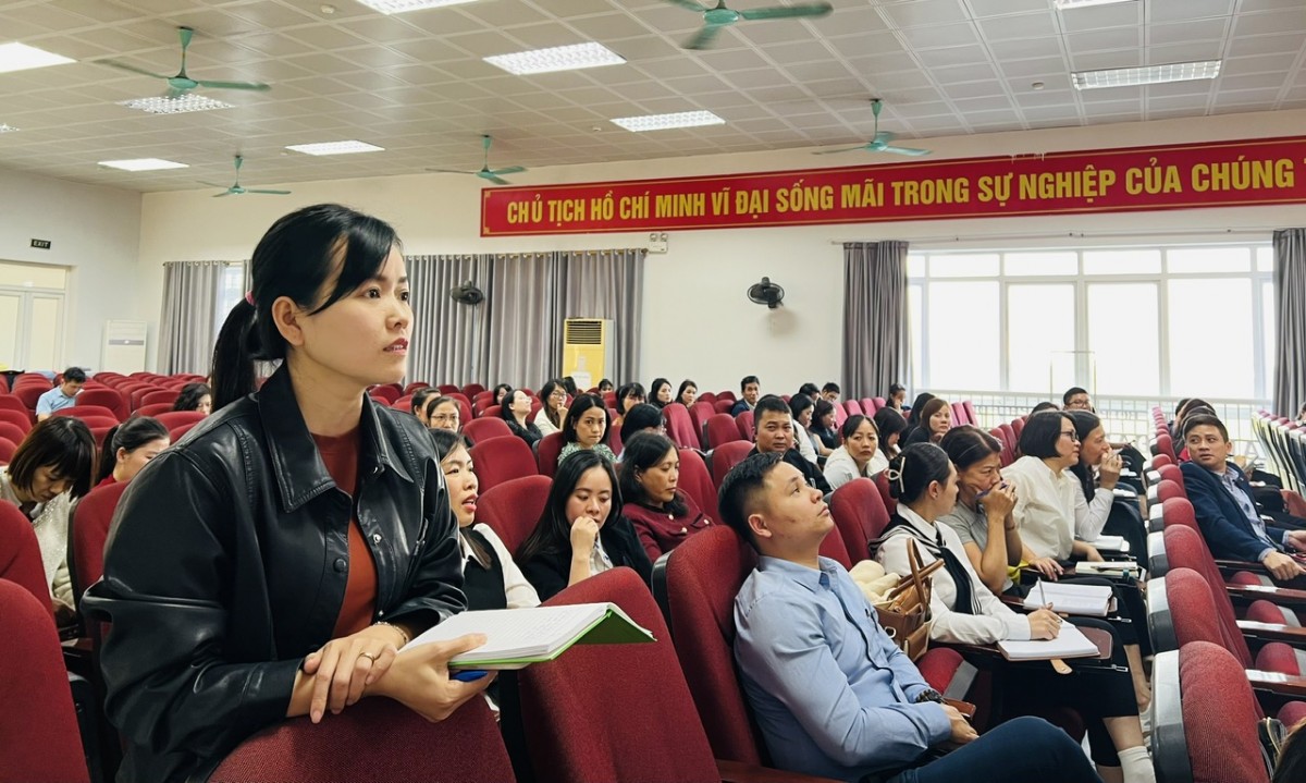 Tập huấn sâu về công tác tổ chức Đại hội và tài chính Công đoàn cho hơn 200 cán bộ