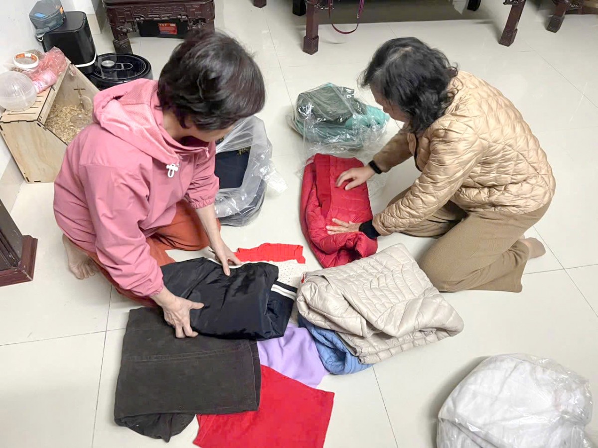 Ủy ban MTTQ phường Đống Đa: Huy động hơn 600 triệu đồng hỗ trợ miền Trung chỉ sau 2 ngày Ủy ban MTTQ phường Đống Đa: Huy động hơn 600 triệu đồng hỗ trợ miền Trung