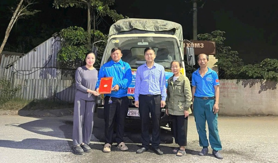 Xã Chương Dương khẩn trương vận động nhu yếu phẩm hỗ trợ bà con miền Trung