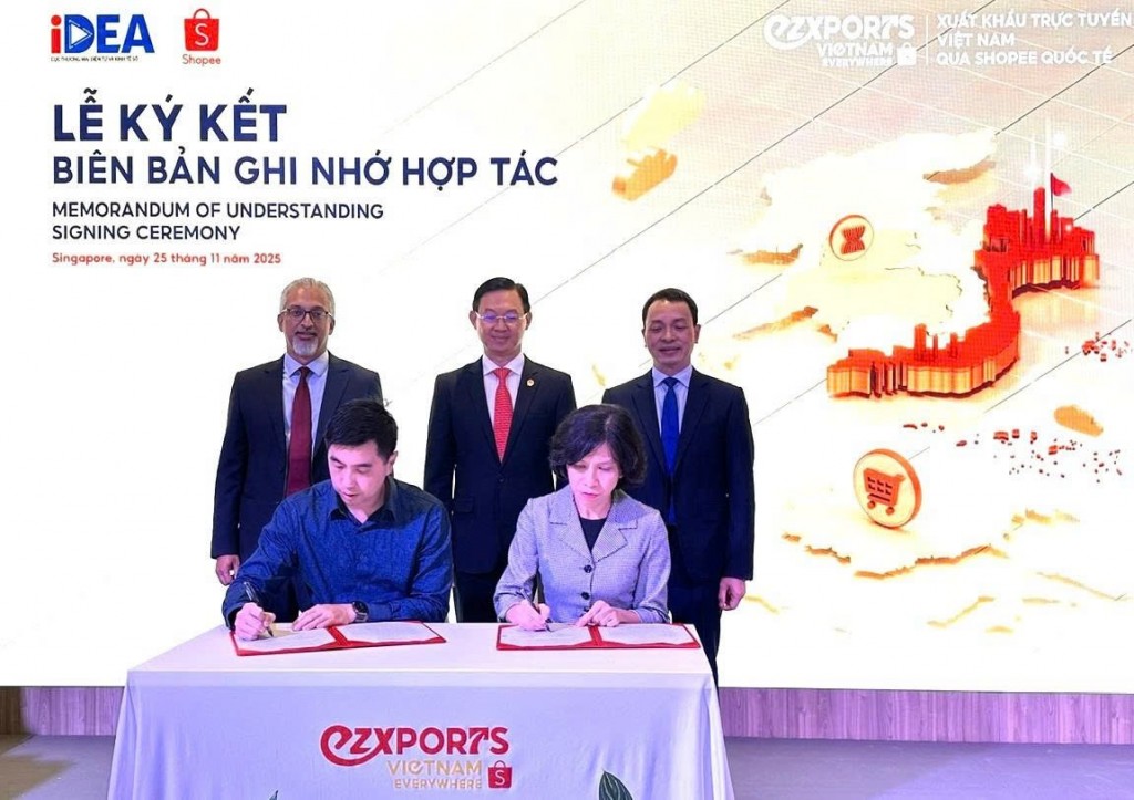 Tăng cường hợp tác Việt Nam - Singapore thúc đẩy thương mại điện tử và xuất khẩu số