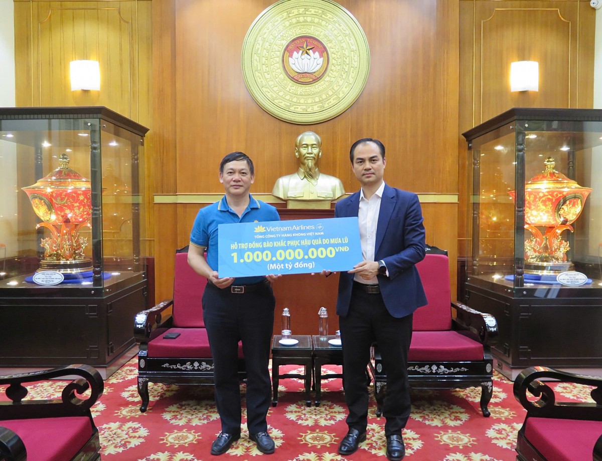 Hơn 2.088,5 tỷ đồng đăng ký ủng hộ đồng bào khắc phục hậu quả do mưa lũ gây ra Hơn 2.088,5 tỷ đồng đăng ký ủng hộ đồng bào khắc phục hậu quả do mưa lũ gây ra