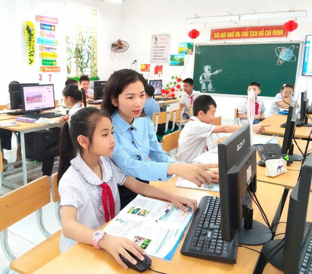 Chuyện những nhà giáo tâm huyết Chuyện những nhà giáo tâm huyết